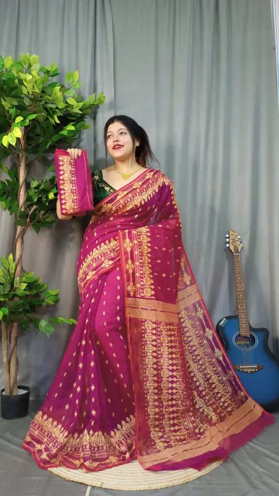 Pink and golden tant