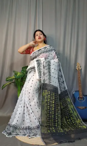 white and dark green tant